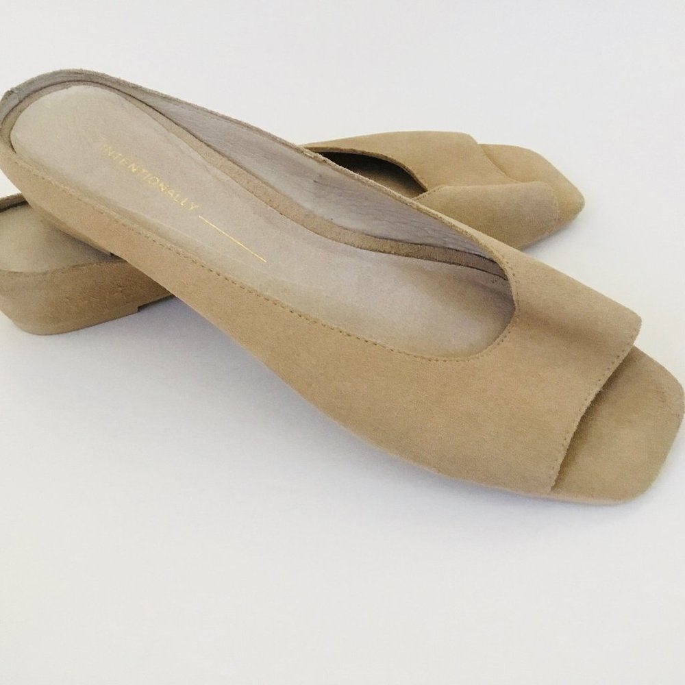 INTENTIONALLY BLANK (!) Suede Tan Mules